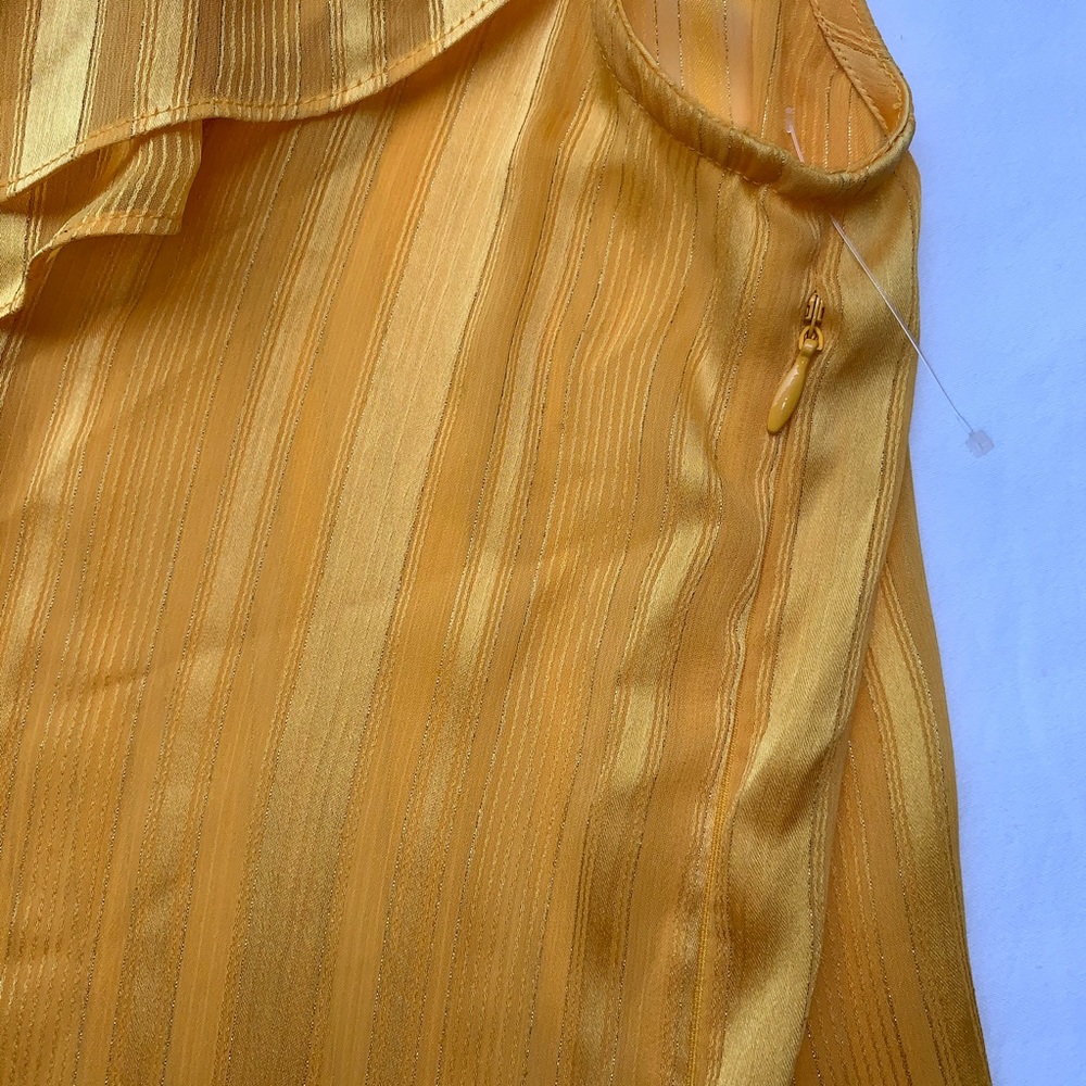 💕Michael Kors Yellow One Shoulder Ruffle blouse - Picture 5 of 6